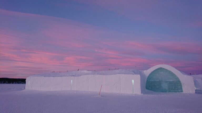 morning over icehotel 768x432