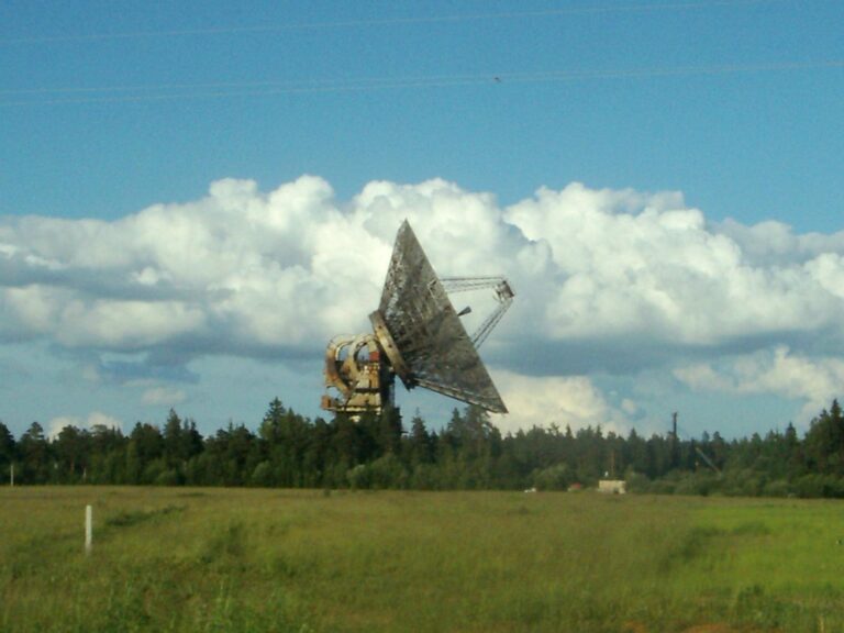 64telescoperussiart 768x576